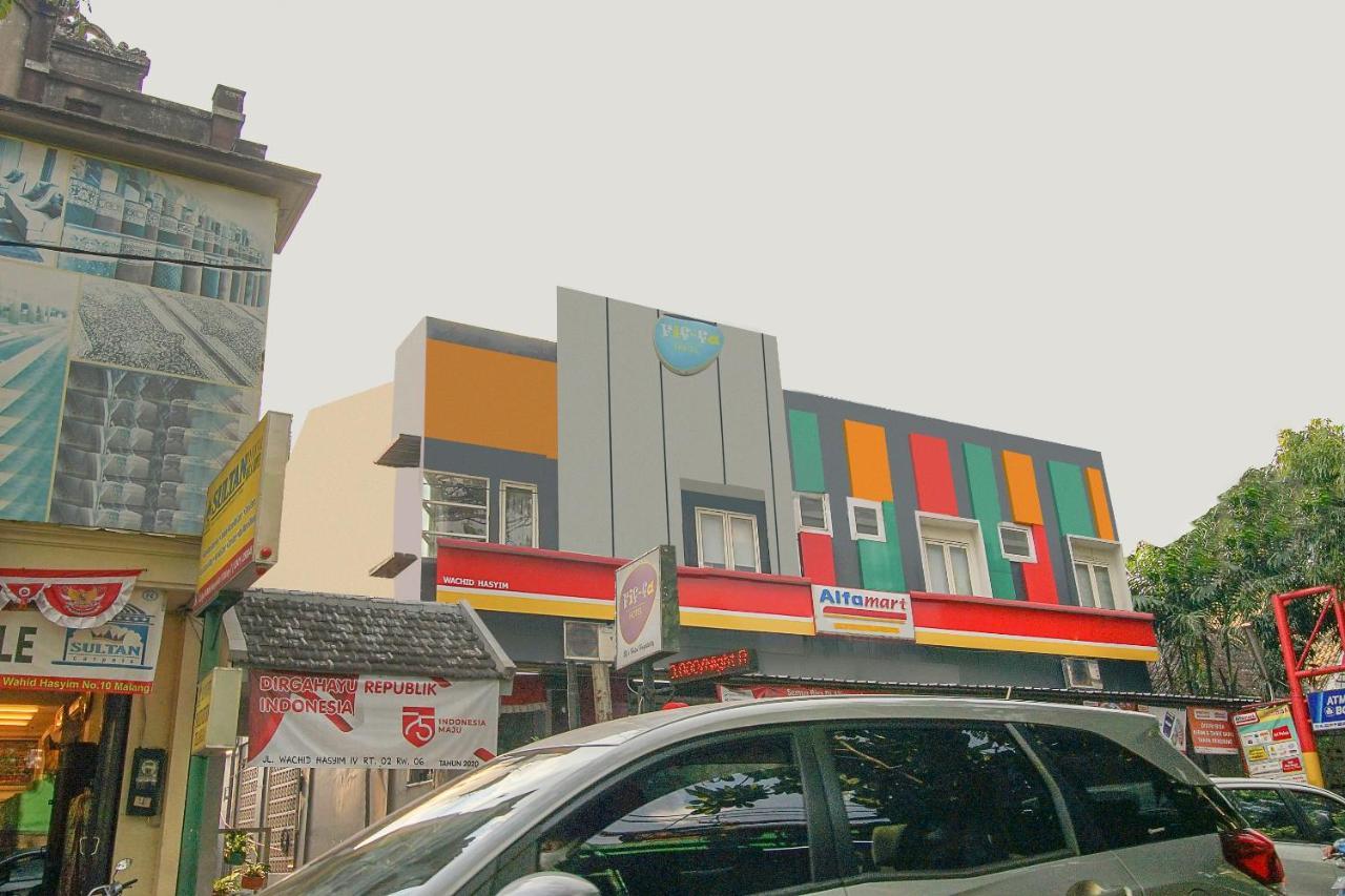 Urbanview Hotel Fiffa Kauman マラン エクステリア 写真