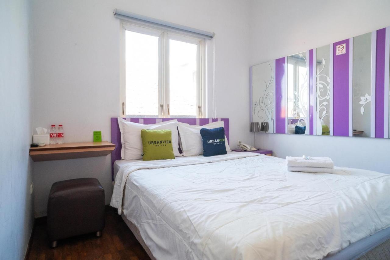 Urbanview Hotel Fiffa Kauman マラン エクステリア 写真