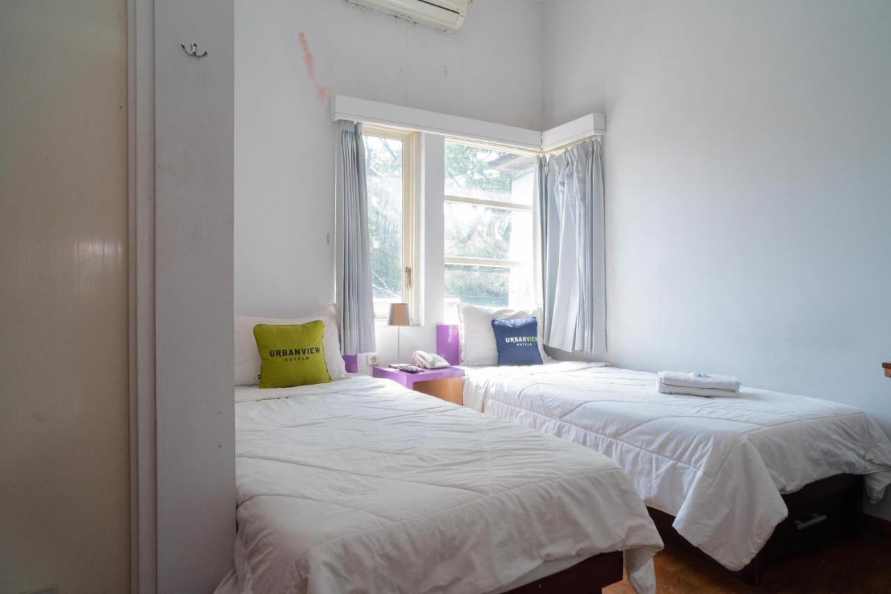Urbanview Hotel Fiffa Kauman マラン エクステリア 写真