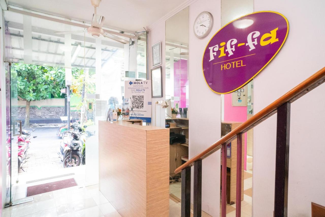 Urbanview Hotel Fiffa Kauman マラン エクステリア 写真